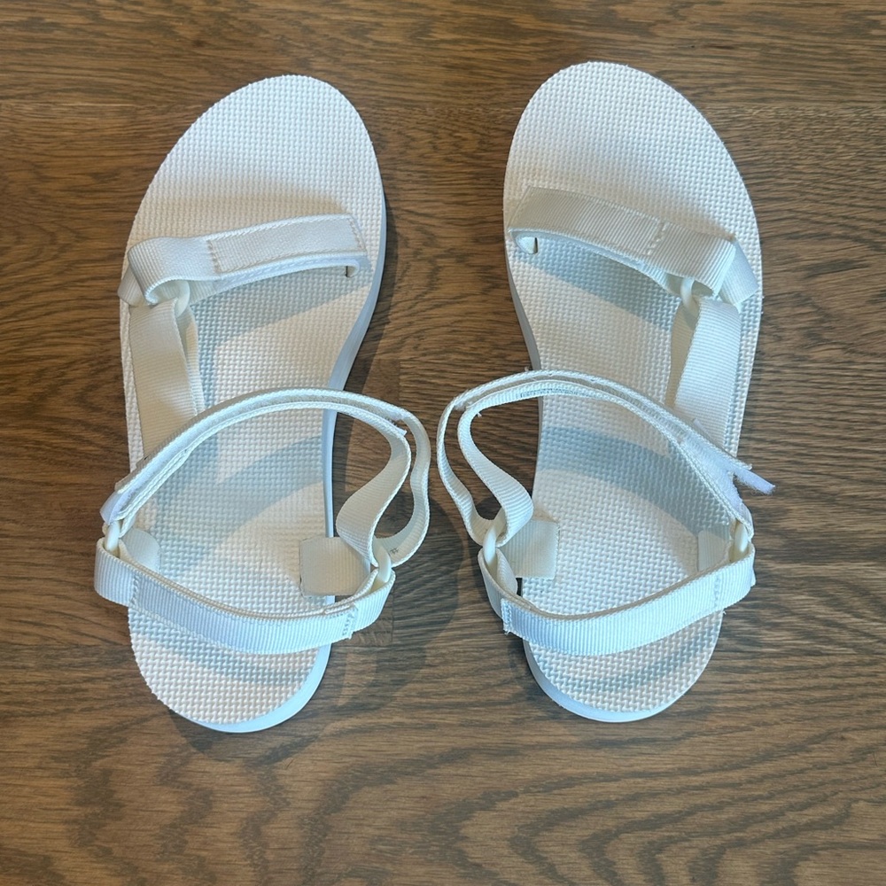 Teva Women's White Size 10/41 Sandals